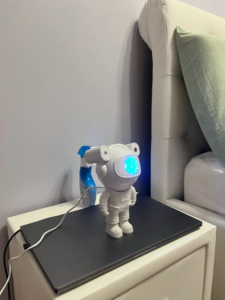 Проектор звнздного неба космонавт